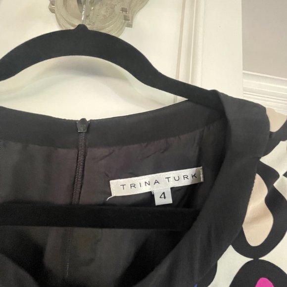 Trina Turk Silk geometric cocktail dress size 4 like new! - Picture 5 of 5